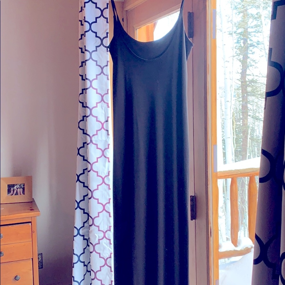 Long black dress